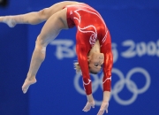 九游体育APP下载-黄潜铁壁前的桑巴独舞，维尼修斯如何在对阵安哥拉式防守中完成救赎