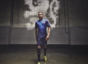 九游娱乐官方网站-生死战中的绿茵诗人，阿尔瓦雷斯一剑封喉，曼城绝境中奏响爱尔兰凯歌