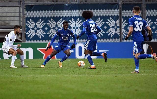 包含沙尔克04队德甲赛场连续不胜,遭遇严峻挑战的词条 包含沙尔克04队德甲赛场连续不胜,遭遇严峻挑战的词条