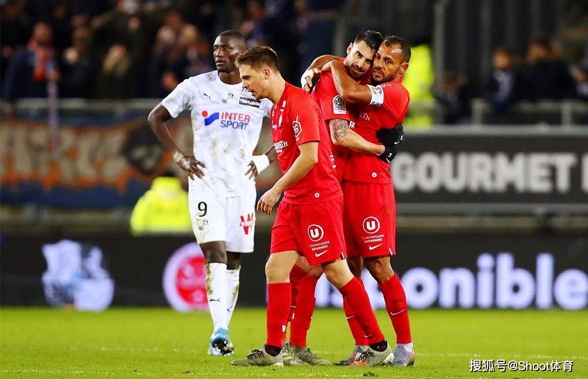 第戎主场遭遇血洗，巴黎FC苦吞连败