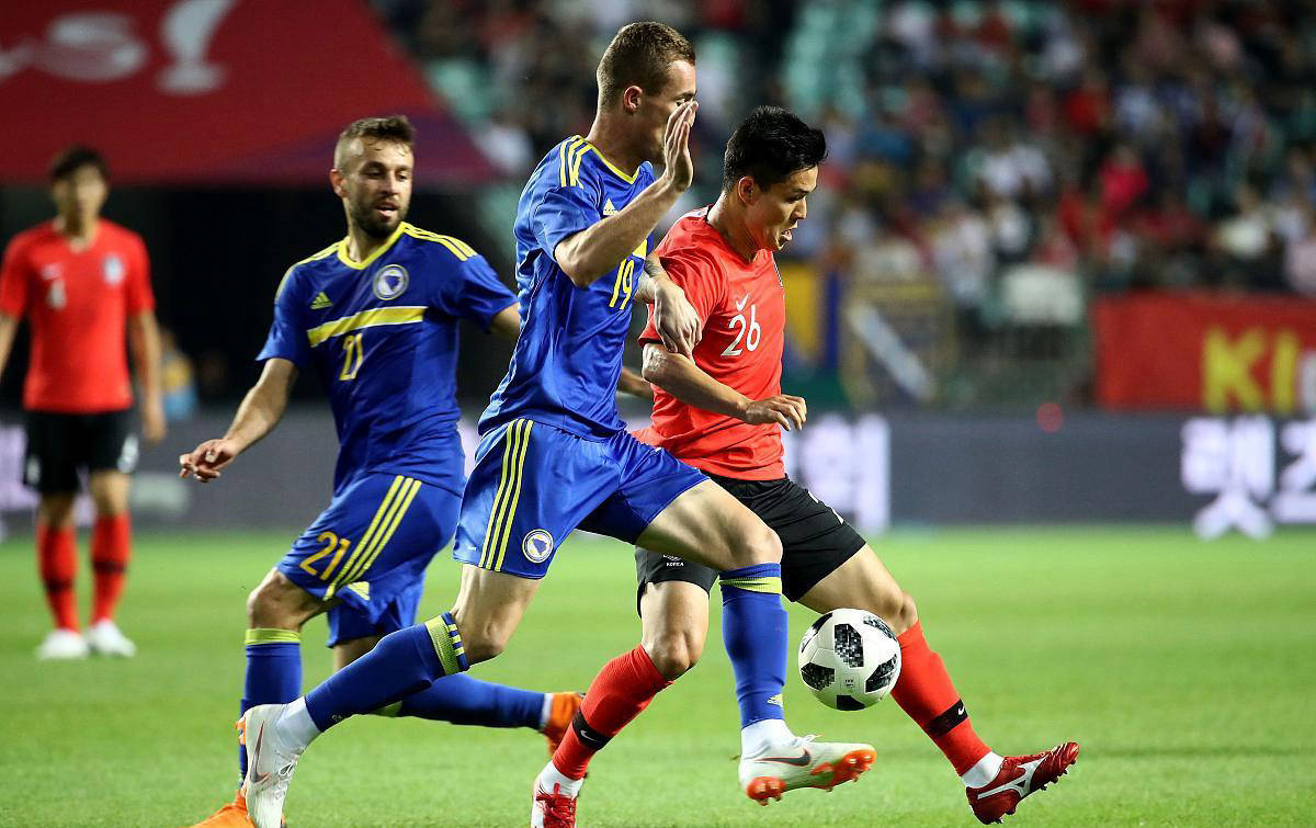 关于欧国联比赛罗马尼亚球员备战英格兰,争取奇迹发生的信息 关于欧国联比赛罗马尼亚球员备战英格兰,争取奇迹发生的信息