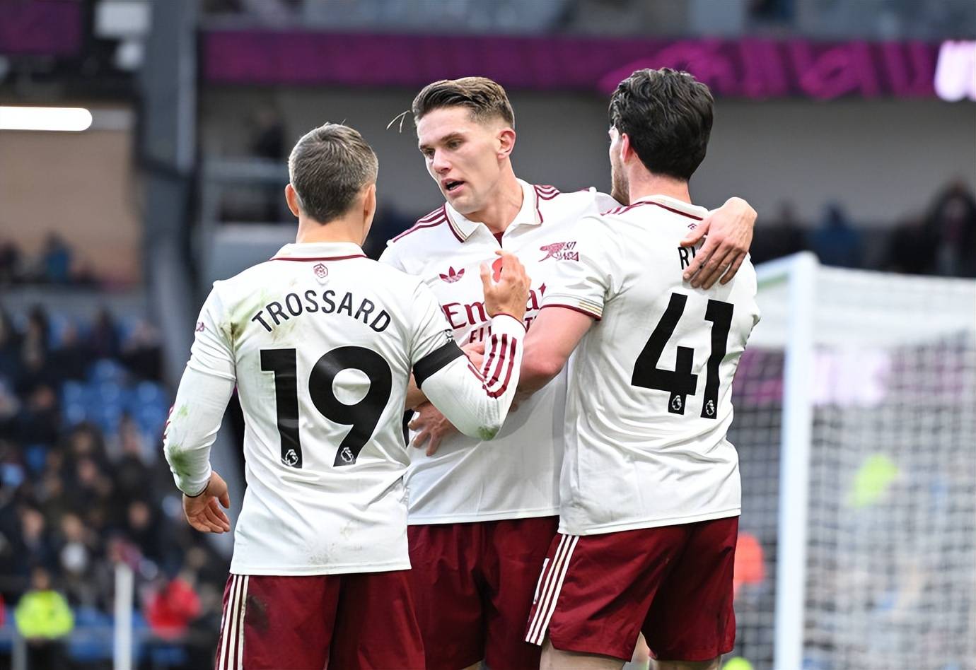 阿森纳客场-不敌伯恩利,失分危机 阿森纳客场-不敌伯恩利,失分危机