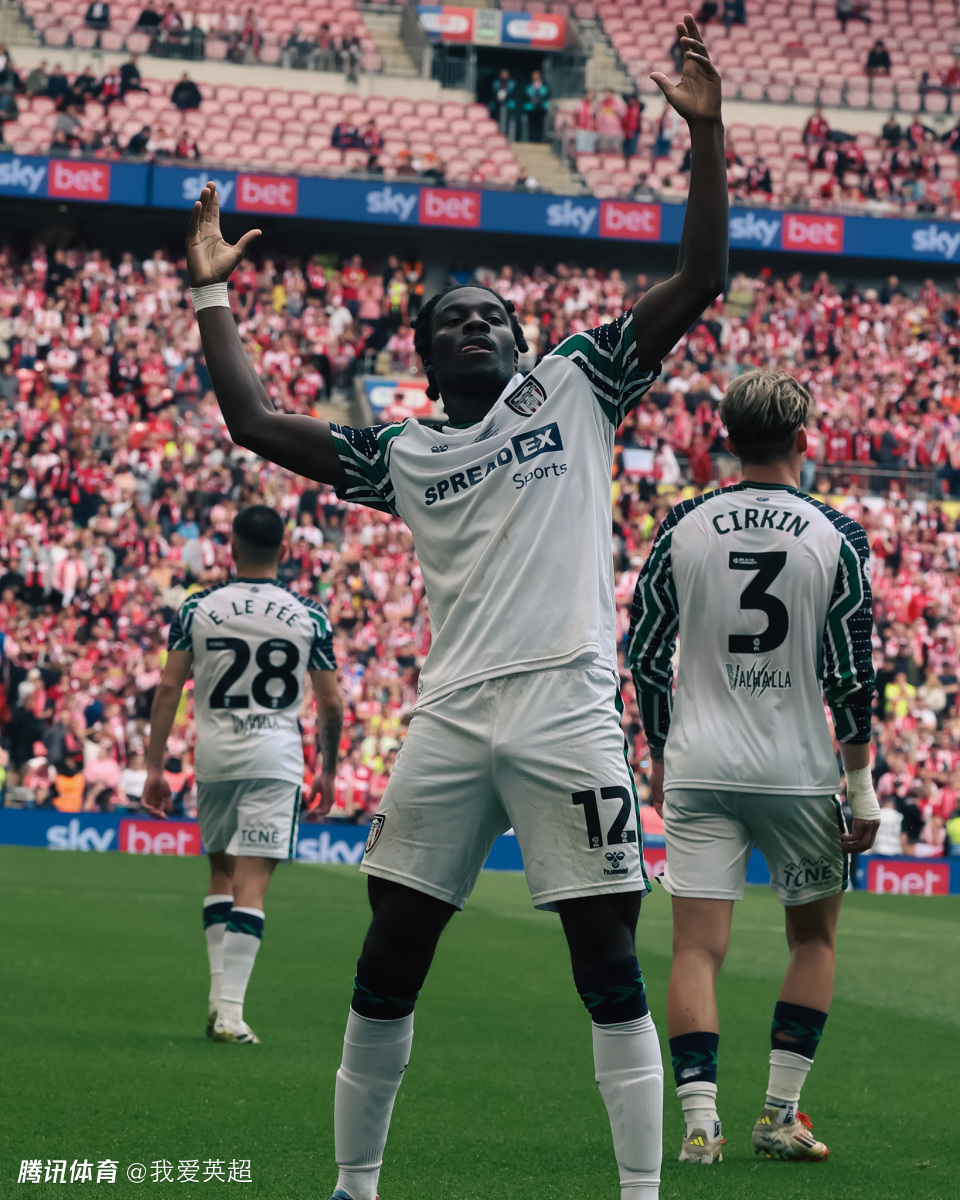 关于桑德兰球员宣布退役离开球队的信息 关于桑德兰球员宣布退役离开球队的信息