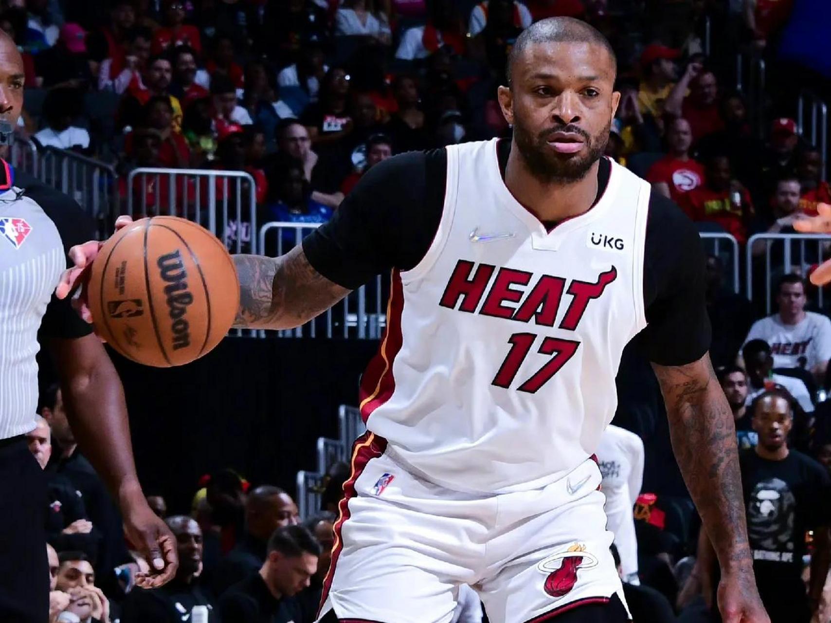 热火队壮举！总分领先对手分晋级的简单介绍