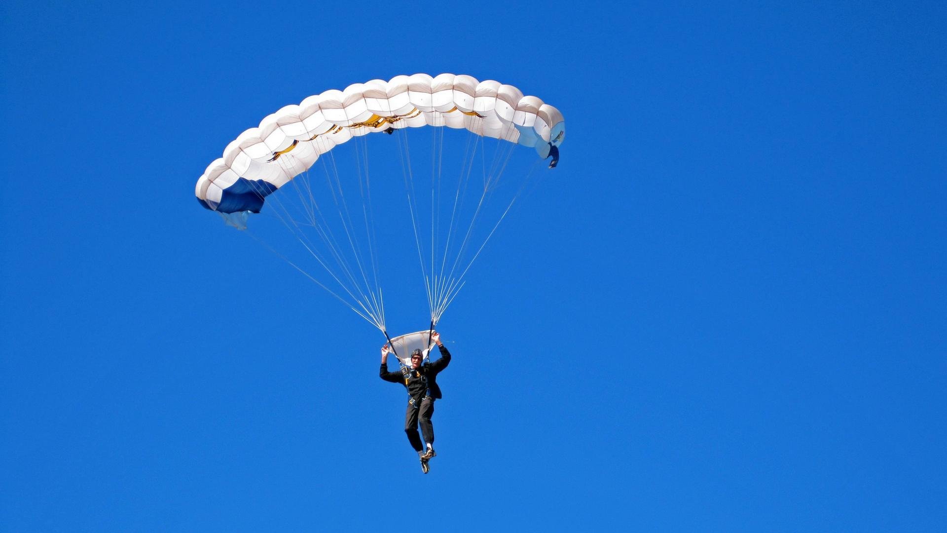 从袋鼠军团到英超舞台，澳大利亚的胜利基因与三笘薰的冠军时刻